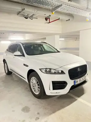 Jaguar F-Pace R-Sport AWD Bild 2