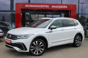 Volkswagen Tiguan Allspace Tiguan 2.0 TDI R-LINE 4x4*7-SITZER*MATRIX*PANO*NAV
