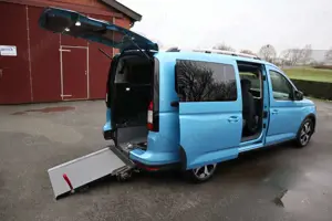 Ford Grand Tourneo 1,5 Active*rollstuhlgerecht*neuer AMF-Bruns Umbau* Bild 5