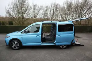 Ford Grand Tourneo 1,5 Active*rollstuhlgerecht*neuer AMF-Bruns Umbau* Bild 4