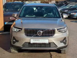 Volvo XC40 Core Recharge Plug-In Hybrid 2WD T4 Twin Engine EU Bild 2