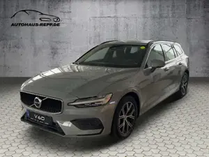 Volvo V60 B3 Mild Hybrid Benzin / Core