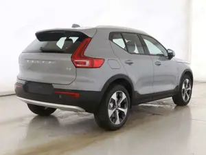 Volvo XC40 B3 Core Automatik Bild 3