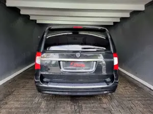 Lancia Voyager S 2,8 CRD, 7 SITZER, R-KAMERA, NAVI, PARKTRONIK Bild 5