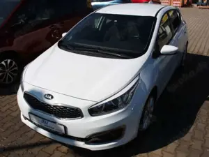 Kia Ceed / cee'd 1.4 CVVT Edition 7 Bild 3