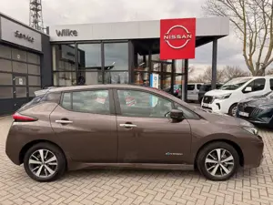 Nissan Leaf 40kWh Acenta/WINTERPAKET/KAMERA Bild 4