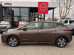 Nissan Leaf 40kWh Acenta/WINTERPAKET/KAMERA Bild 2
