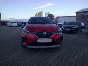 Renault Captur Experience TCE130 EDC Automatik Bild 2