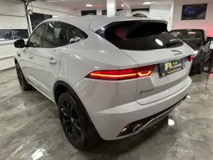 Jaguar E-Pace E-PACE 2.0 D180 R-Dynamic S AWD Keyless Pano LED Bild 3