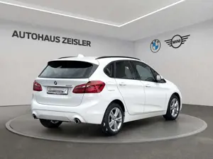 BMW 220 d Active Tourer Navi Sitzheizung Tempomat Bild 2