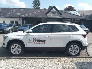 Skoda Karoq 2.0 TDI 4x4 DSG Fresh 110 kW Ga. 5J/100.000 km Bild 2