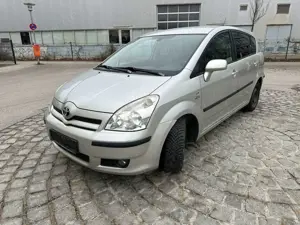 Toyota Corolla Verso 2.2 D-CAT Sol