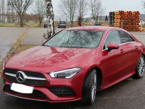 Mercedes-Benz CLA 200 *AMG-Line*8-fach LM-Felgen 19 Zoll*