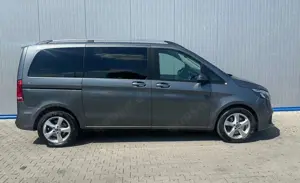 Mercedes-Benz V 250 d 9G-TR EDITION SPORT-PAKET LED 7 SITZE AHK Bild 5