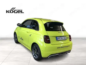 Abarth 500e Scorpionissima 42 kWh 155 PS inkl. WKR Alu Bild 2