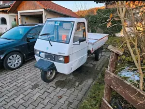 Piaggio Ape Vespacar