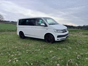 Volkswagen T6 Multivan DSG Kurz 4MOTION Highline