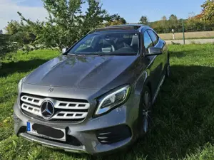 Mercedes-Benz GLA 250 4Matic 7G-DCT AMG Line