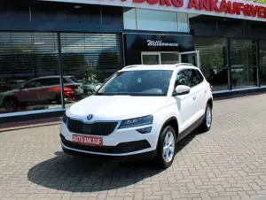 Skoda Karoq Style 1.5l TSI Kamera Nav LED DAB Tempomat Bild 2