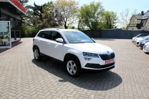 Skoda Karoq Style 1.5l TSI Kamera Nav LED DAB Tempomat Bild 4