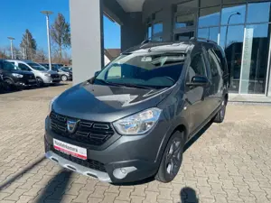 Dacia Dokker Stepway Celeb. Turbo*SHZ,RFK,PDC-h,Navi*