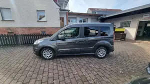 Ford Tourneo Connect Trend Anhängerkupplung Klimaauto Sitzheizung Bild 4