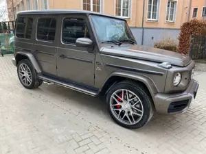 Mercedes-Benz G 63 AMG /Fond-Entertainment/Performance