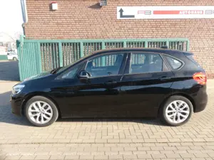 BMW 218 Baureihe 2 Active Tourer 218 d Advantage