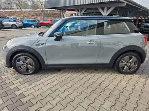 MINI Cooper SE Nav Temp Sitzh Bild 4