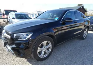 Mercedes-Benz GLC 300 Coupe d 4Matic AHK Pano 19´ Kamera LED Burmester