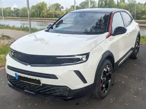 Opel Mokka-E Mokka-e GS, mit Garantie bis 09.2028, 50 % u. UVP vom Opel Mitarbeiter