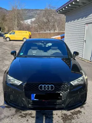 Audi RS3 Sportback S tronic Bild 2
