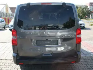 Toyota Proace 2,0-l-D-4D L1 (7-Si.) Autm. Verso Executive Bild 5