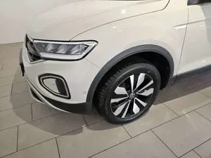 Volkswagen T-Roc 1.5 TSI Move DSG Standhzg AHK LED Navi ACC Bild 3