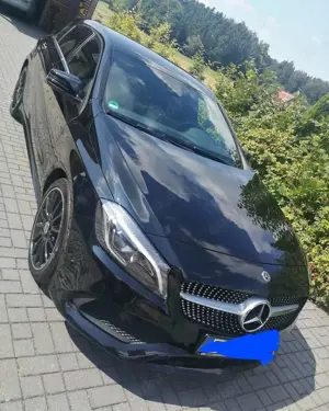 Mercedes-Benz A 220 A-Klasse Diesel d 4Matic 7G-DCT AMG Line
