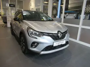 Renault Captur TCe 160 EDC GPF TECHNO Bild 4