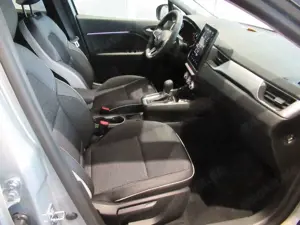 Renault Captur TCe 160 EDC GPF TECHNO Bild 5