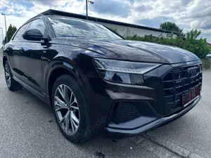 Audi Q8 50 TDI quattro S-Line PANO/NAVI/LED/SOFTCL.