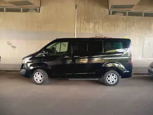 Ford Tourneo Custom 300 L2H1 VA Titanium