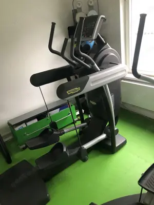 Technogym Excite Vario 500 Self Power -wie Neu!