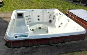 SUNBELT SPAS Outdoor Whirlpool, 240 x 240 cm, max. 7 Personen