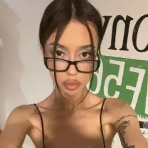 Live Cam Roxy-Bullet