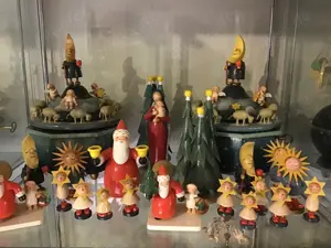 Wendt & Kühn Sammlung verschiedene Figuren Spieluhren Erzgebirge 