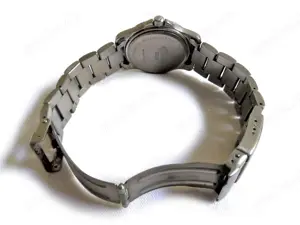 Blaue Armbanduhr von Certina Bild 3