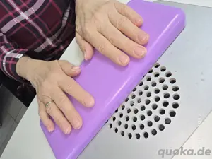 Geld shellac Maniküre 