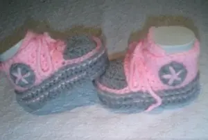 viele schöne Babyschuhe für Mädchen+ Jungs" -Handarbeit- Bild 11