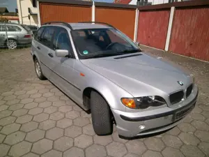 BMW 318 318i touring AUTOMATIK Bild 2