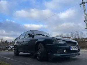Opel Astra 16V GSI