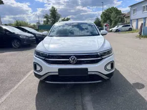 Volkswagen T-Roc 1.0TSI Style ACC DCP IQ-LED NAVI PDC SHZ Bild 3