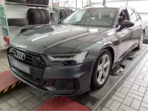 Audi A6 Avant Sport 55 TFSIe 270kW qu. AHK Navi LED Klima